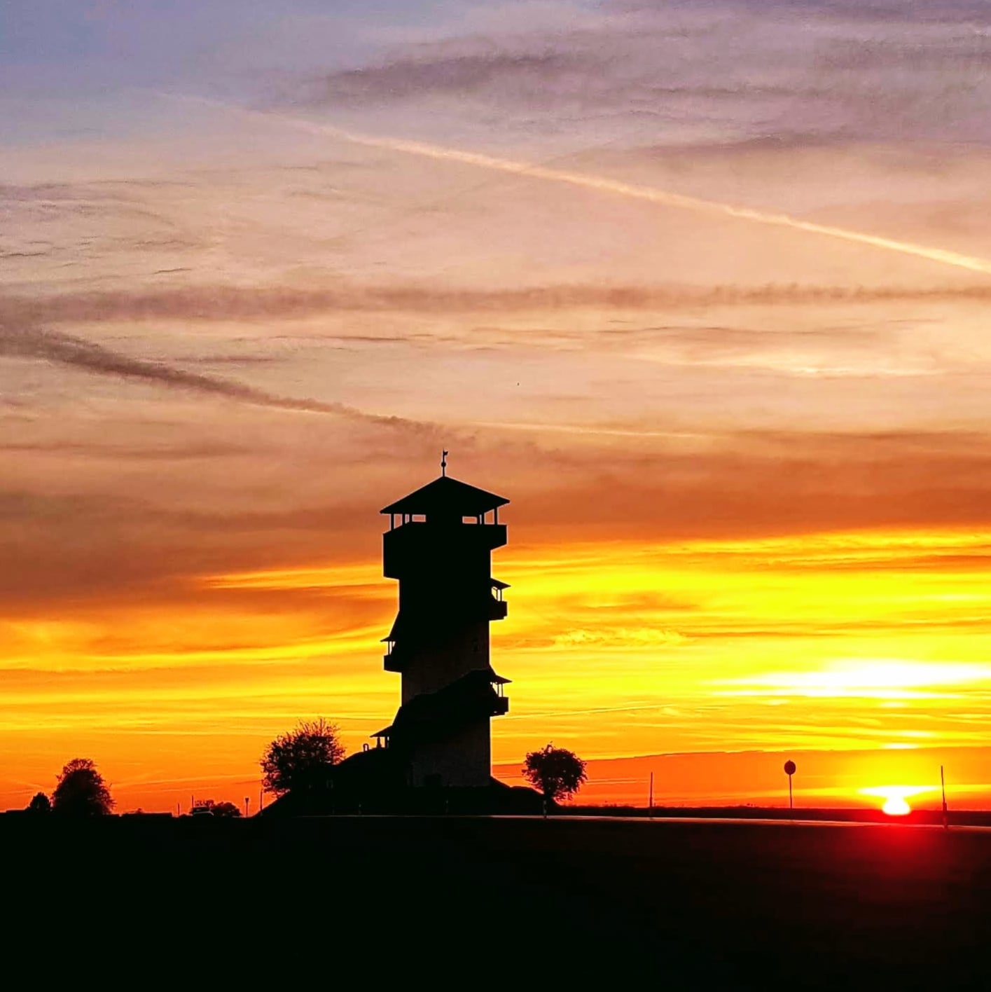 Wasser- und Aussichtsturm bei Birnbaum. Foto von Frank Murmann, 4. Platz beim Wettbewerb. Leider haben wir keinen Alternativtext zu diesem Bild, aber wir arbeiten daran.