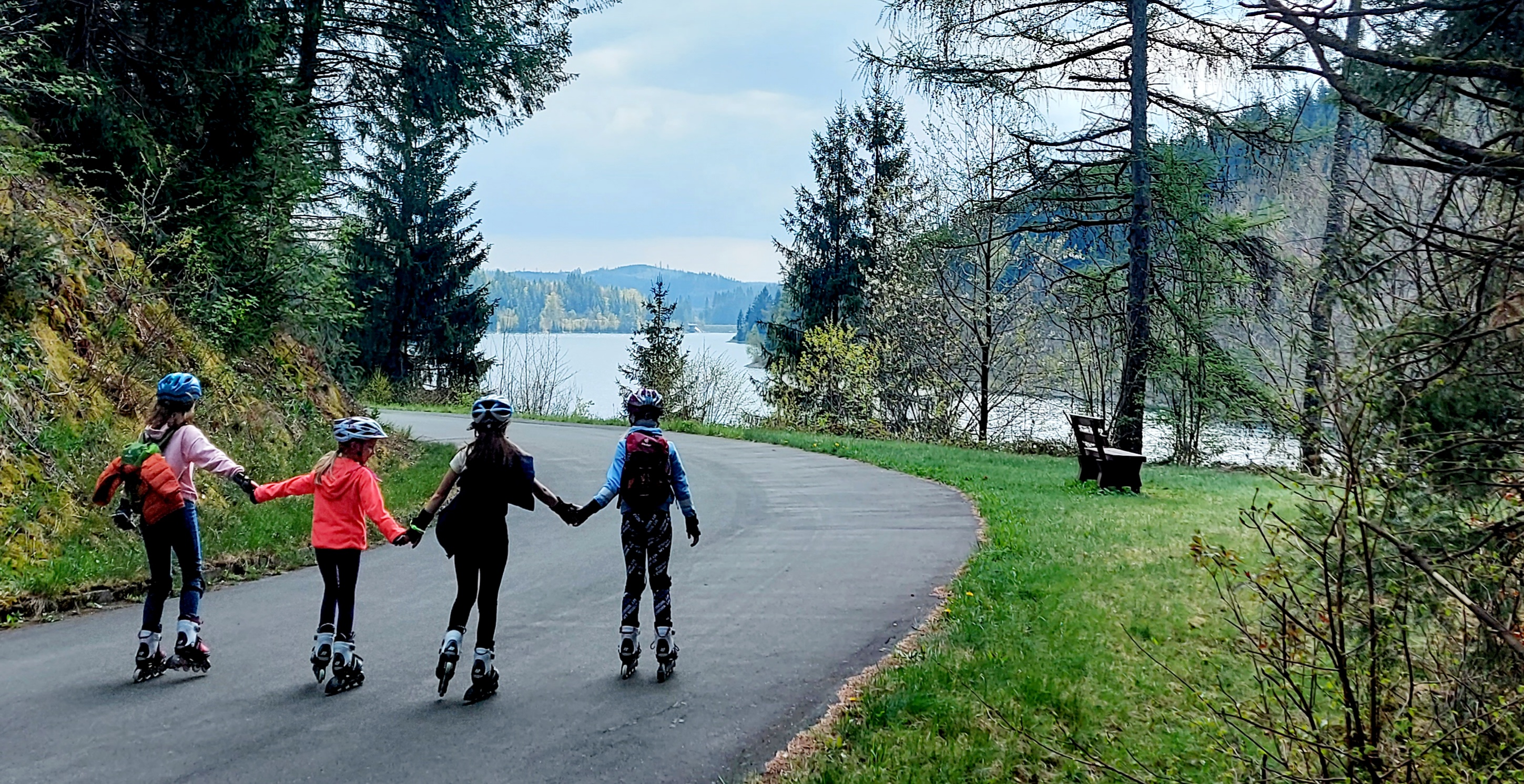 Leider haben wir keinen Alternativtext zu diesem Bild, aber wir arbeiten daran.